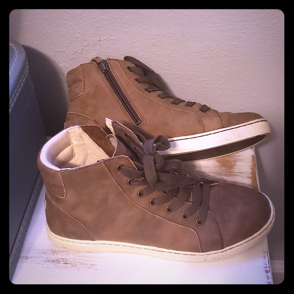 UGG Shoes - UGG leather ankle boots